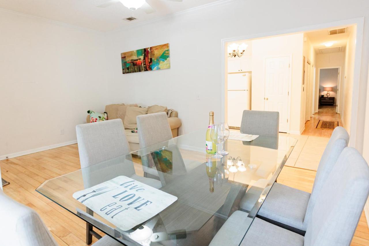 Private 2 Bedroom And 2 Bathroom In Apartment Savannah